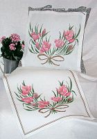 Набор для вышивания подушки Тюльпаны OEHLENSCHLAGER 73-12042