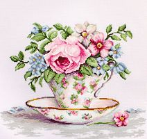 Набор для вышивания Цветы в чайной чашке - B2321