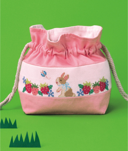 Набор для вышивания сумки на шнурке Клубника и кролик XIU Crafts 2860504 смотреть фото фото 2