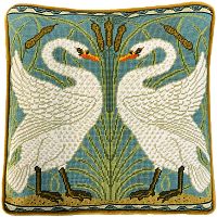 Набор для вышивания подушки Swan Rush And Iris Tapestry Bothy Threads TAC18