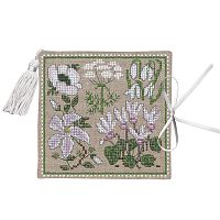 Набор для вышивания чехла для игл Etui A Aiguilles Fleurs Blanches  Белые цветы  le boheur des dames 3481