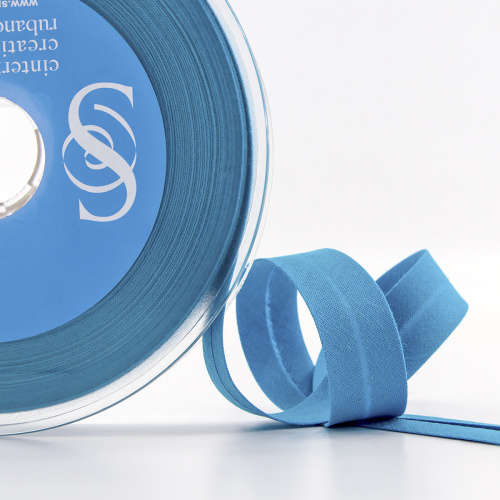 Фото косая бейка хлопок полиэстер 20 мм 25 м цвет 16 сине-голубой safisa 6120-20мм-16 на сайте ArtPins.ru
