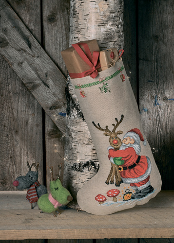 Набор для вышивания сапожка для подарков Санта и олень Permin 41-0231 смотреть фото