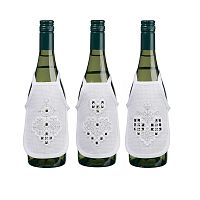 Набор для вышивания фартучков на бутылку в технике харгандер Белые сердечки Permin 78-0634