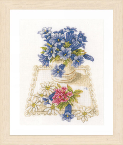Набор для вышивания Blue flowers смотреть фото