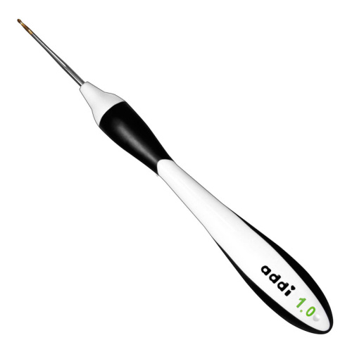 Фото крючок вязальный с эргономичной пластиковой ручкой addiswing  №0.6 16 см дешево