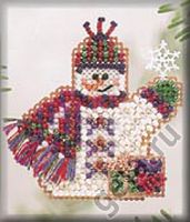 Набор для вышивания бисером "Снеговик с подарками"