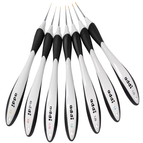Купить Набор крючков для вязания с эргономичной пластиковой ручкой addiSwing ADDI 645-2 дешево