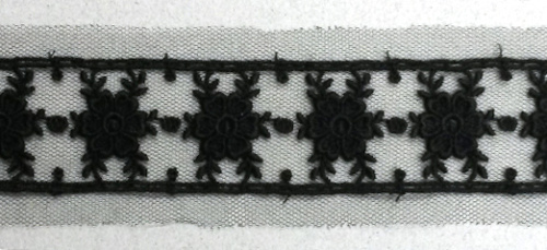 Фото вышивка на тюле  ширина 43 мм  длина 13 8 м  100% полиэстр  цвет черный на сайте ArtPins.ru