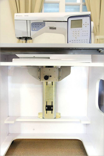 Фото стол раскладной для швейной машины с раскройным местом quilters vision белый hemline tlm.q-w001t на сайте ArtPins.ru фото 3