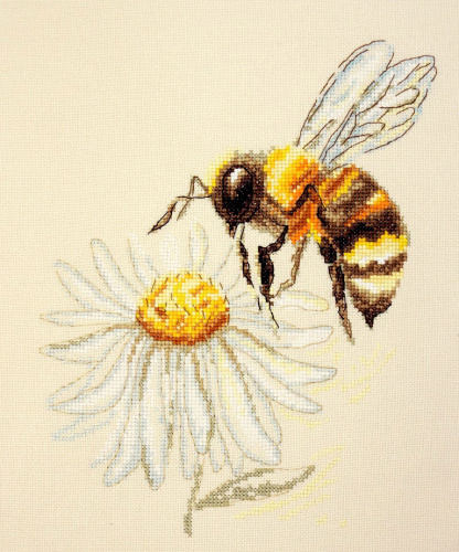 Набор для вышивания Пчела Марья Искусница 03.015.09 смотреть фото