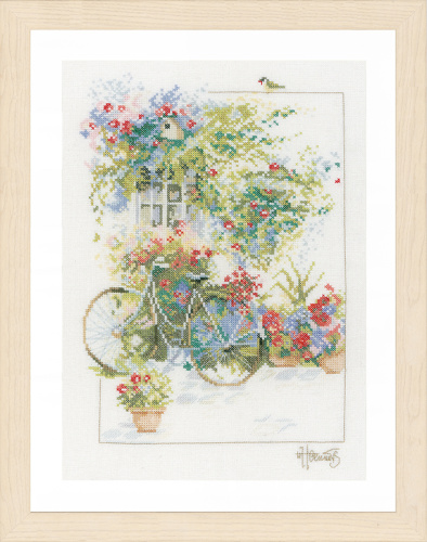 Набор для вышивания Flowers & bicycle смотреть фото