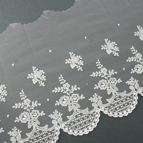 Фото вышивка на тюле 25 мм цвет белый i756/00 iemesa на сайте ArtPins.ru
