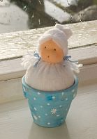 Набор для шитья вальдорфской куклы Девочка-снежок в горшочке De Witte Engel A60500