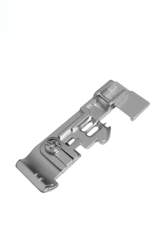 Фото лапка для пришивания узкой тесьмы оверлок juki mo-50e 40131951 на сайте ArtPins.ru