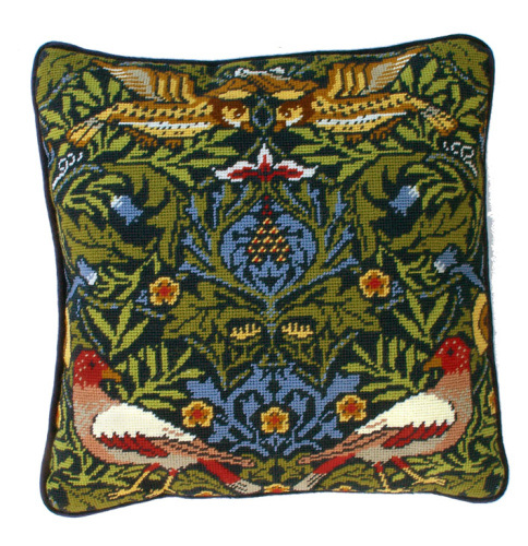 Набор для вышивания подушки Bird William Morris (Птицы) смотреть фото