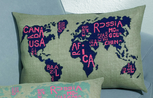 Набор для вышивания подушки Карта мира смотреть фото