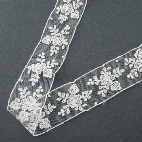 Фото вышивка на тюле 36 мм цвет белый i752/00 iemesa на сайте ArtPins.ru