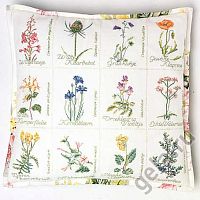 Набор для вышивания подушки Полевые цветы  канва аида 16 ct