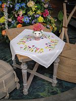 Набор для вышивания скатерти Весенние цветы  VERVACO PN-0199588