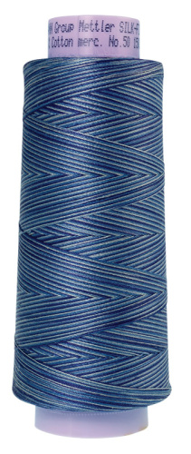 Фото нить для машинного квилтинга silk-finish multi cotton 50 1372 м amann group 9090-9812 на сайте ArtPins.ru