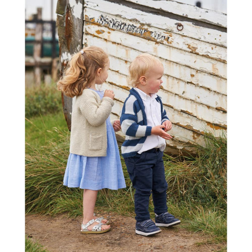 Книга Rowan Essentail Toddlers дизайнер Quail Studio 10 моделей 9780993590870 фото 10