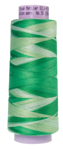 Фото нить для машинного квилтинга silk-finish multi cotton 50 1372 м amann group 9090-9821 на сайте ArtPins.ru