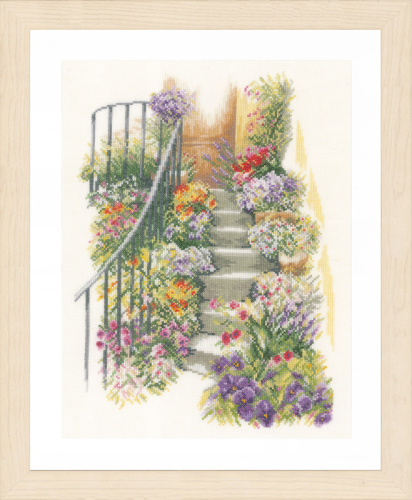 Набор для вышивания Flower stairs LANARTE PN-0169680 смотреть фото