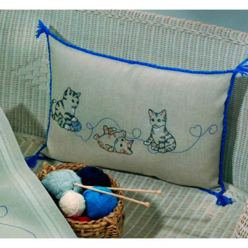 Набор для вышивания подушки Кошки смотреть фото