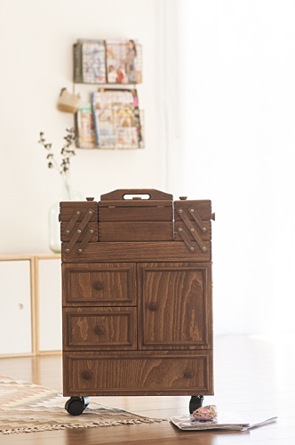 Фото шкафчик для рукоделия на колесиках 6 этажей коричневый aumueller 31/210/2 на сайте ArtPins.ru