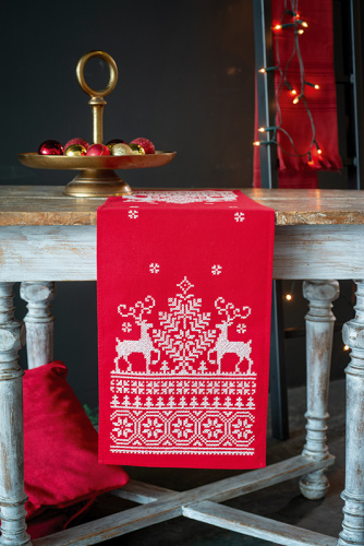 Набор для вышивания дорожки Рождественский олень  VERVACO PN-0144752 смотреть фото