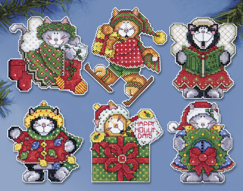 Набор для вышивания елочных украшений Рождественские котята DESIGN WORKS 1667 смотреть фото
